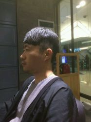 -FRIDAY星期五专业美发沙龙