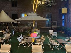 景观位-麦落精酿啤酒餐吧(先农大院店)