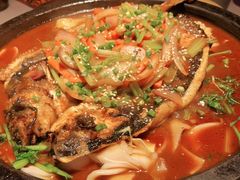 -鸣记脆皮烤鱼·海鲜烤鱼(三八广场店)