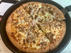 -必胜客(WOW中心城店)