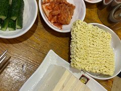 -喇喇排骨火锅·传统韩式脊骨汤(望京西园总店)