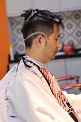 -鸿運 BARBER SHOP男士理发馆