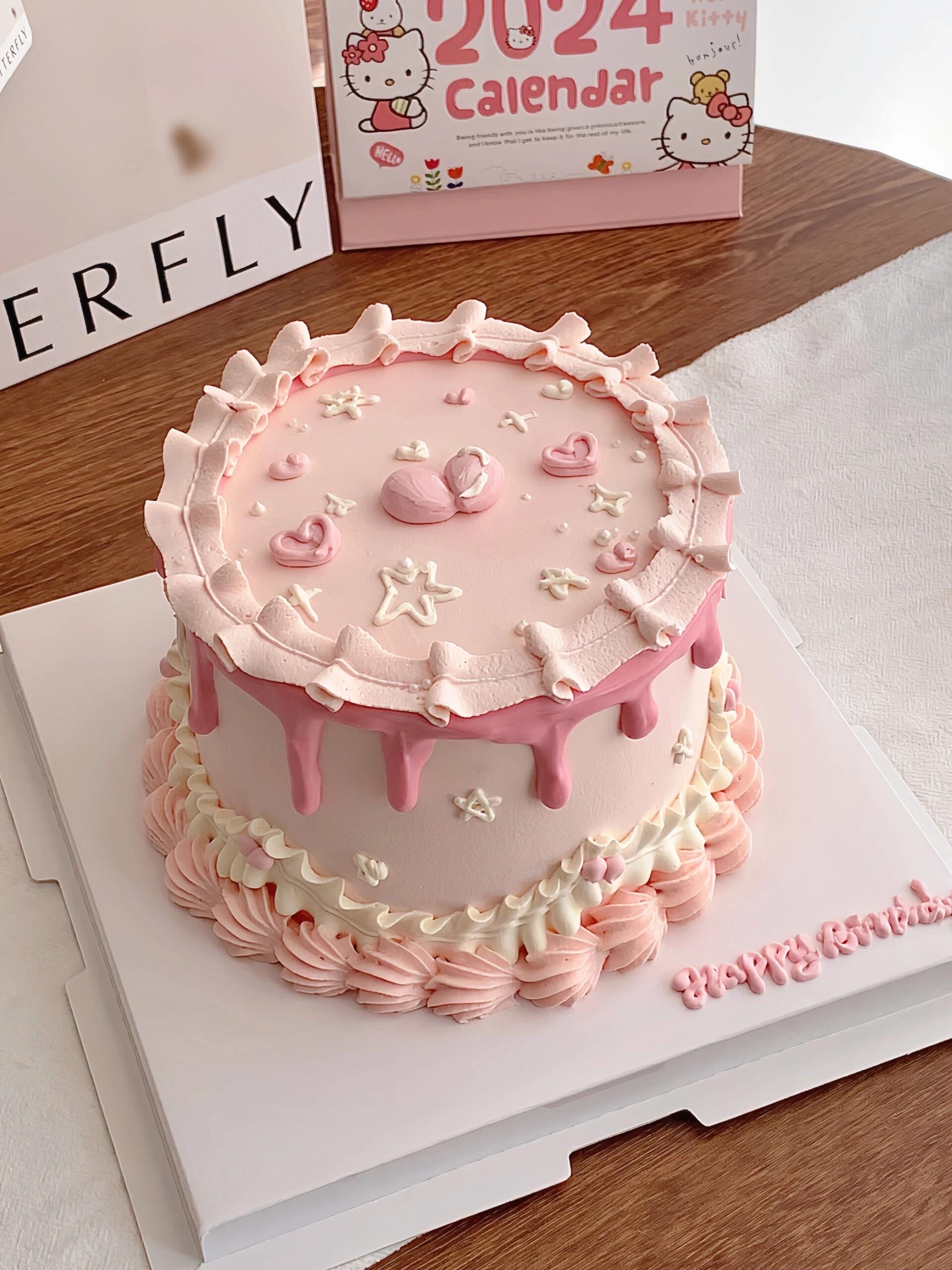 粉色系
#唯美
#女生蛋糕
#ins蛋糕
#记录吧就现在
#生日