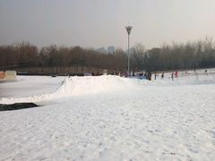 -北京亚布洛尼朝阳公园滑雪场