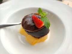 巧克力岩溶蛋糕-V Bar海景扒房(北海湾惠龙万达嘉华酒店)