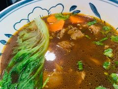 至臻牛三宝面-康师傅私房牛肉面(北京南站店)