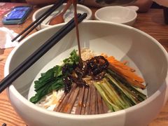 鸡丝凉米线-云海肴·汽锅鸡·云南菜(天山百盛优客店)