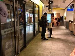 -麦当劳(百联西郊购物中心店)