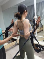-小黑裙瑜伽·普拉提