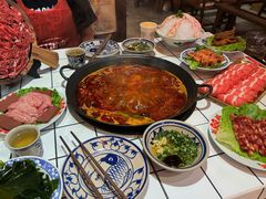 -旧街市鲜货老火锅(大光路店)