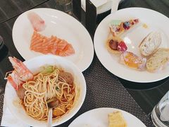 -圣丰索菲特·2 On 988 Café 自助餐厅