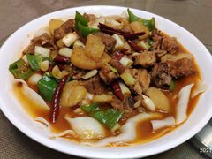 新疆大盘鸡-新疆巴州金丝特餐厅(大钟寺店)