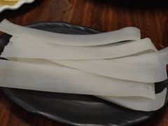宽粉-超越炭火牛蛙火锅鸡(河东店)