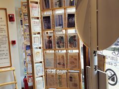 -猫的天空之城概念书店(杭州南宋御街店)