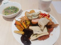 -梦航彩虹之约自助餐厅(华府天地店)