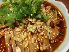 川流不息口水鸡-川流不息·地道川菜·小龙虾(新松江路店)