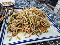 -八两八金·莱芜特色炒鸡(市南漳浦路店)