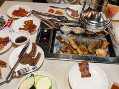 -爱客得牛排海鲜烤肉·火锅自助(春熙路黑金好店)