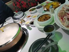 -洪氏嗨捞·广东猪肚鸡·椰子鸡火锅(西咸万象城店)