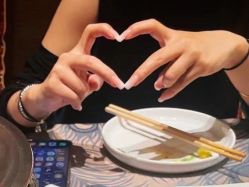 -七彩虹美甲美睫 半永久