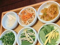 -银米·云南传统过桥米线(双廊黑金冠店)