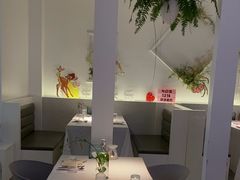 -春树下·树屋花房西餐厅(罍街AS1980店)