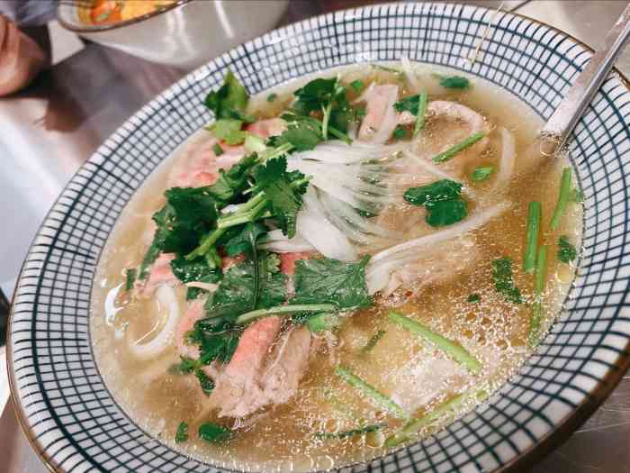 pho八珍南洋·越南粉(东莞南城店)-"店外没有停车位,我们是停在附近的