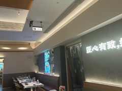 -肥肥虾庄·金牌油焖大虾(汉口城市广场店)