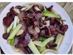 清炒牛肝菌-春涛餐馆(下坝店)