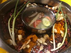 -周幺妹重庆老火锅(银泰城总店)