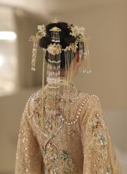 -艾米丽婚纱礼服