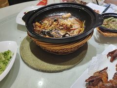 脆皮乳鸽-善银私房菜馆(金舟花园小区店)