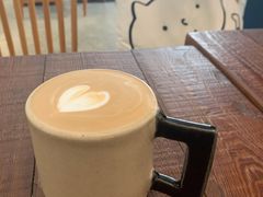 拿铁咖啡-AO cafe＆bistro