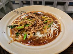 -方铲铲·成都板凳面(滨江银泰店)