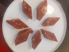 松子拉糕-老苏州芳和园茶酒楼  传统苏帮菜(观前店)
