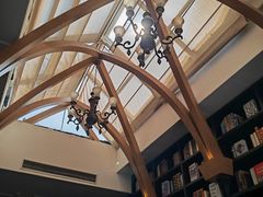 -钟书阁(松江泰晤士小镇店)