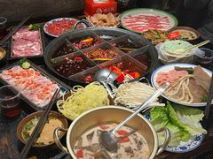 -周小明火锅(黑金冠社区店)