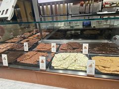 面包甜点陈列柜-Laderach 莱德拉(上海环贸iapm店)