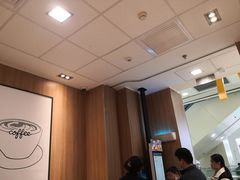 -麦当劳(凯德MALL太阳宫店)