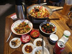 -富正毅三下锅·湘西韵味(天门山索道店)