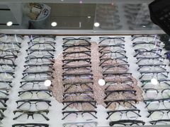 -三叶眼镜城·好视力眼镜店