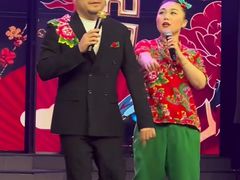 -南风大剧院莎梦二人转剧场