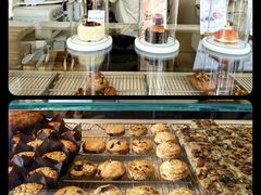 -VERIE BAKEHOUSE