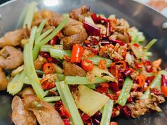 -独一佳老胡湘菜馆(矿山路店)