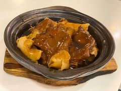 鲍汁鳕鱼膠猪手煲-禄興記香港大排档(歌斐中心店)