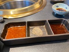 -铭牛烧肉·和牛海鲜自助(高新月牙湖店)