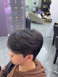 -藤野造型烫染·漂发