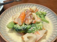 -8PINTS八品脱·日料·烧鸟·精酿小酒馆(莘庄店)