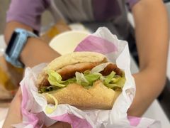 -麦当劳(上海虹桥站30B检票口楼上)