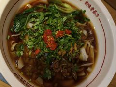 -呷佬·长沙手工米粉(金沙江路店)